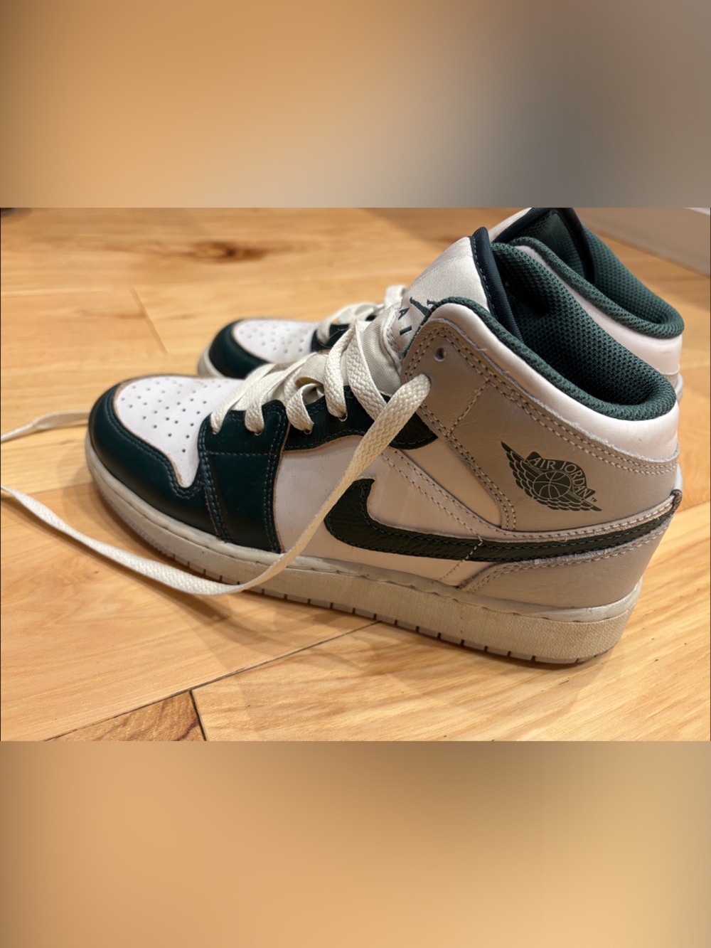 Jordan Youth Mid/High-Top Sneakers in White and Dark Green